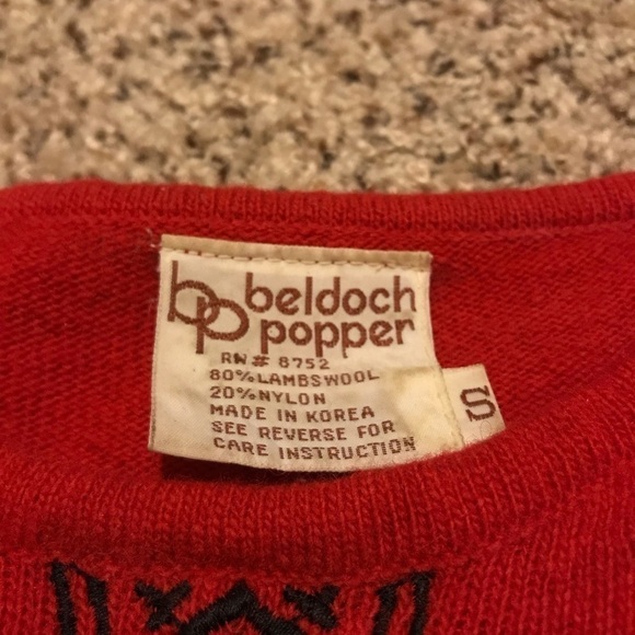 Vintage Sweater Embroidered Collar Red Sz Med - Picture 3 of 6